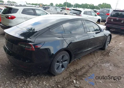 2019 Tesla Model 3 z USA, uszkodzony, nr VIN 5YJ3E1EA0KF361870